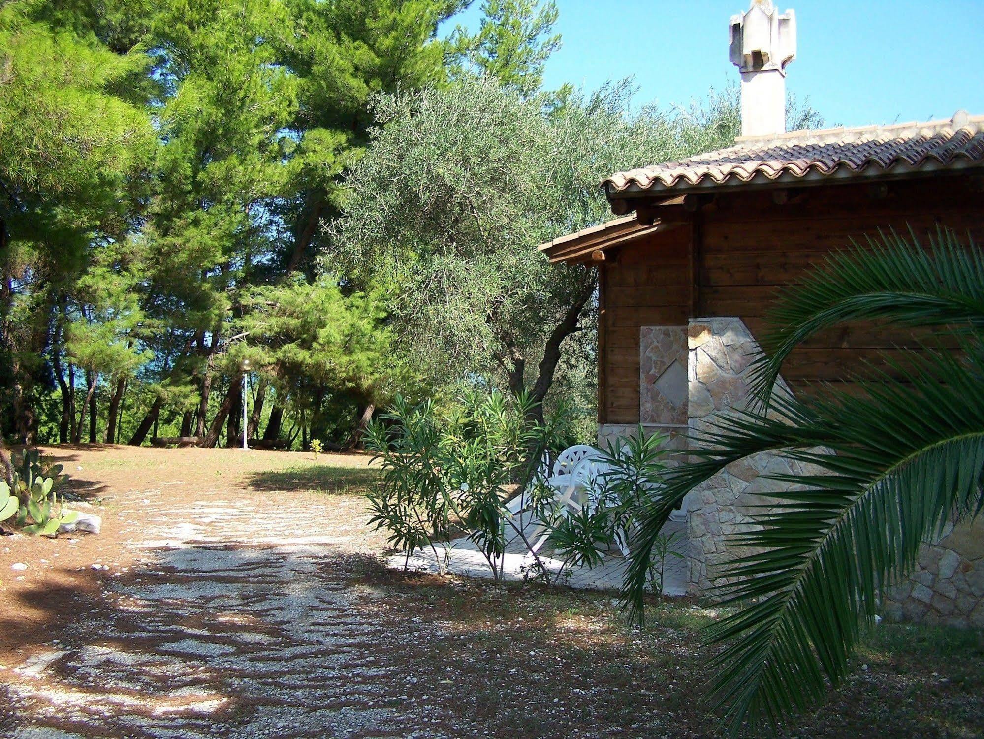Tenuta Molino Di Mare- Ecoresort Con Villini Rodi Garganico Eksteriør bilde