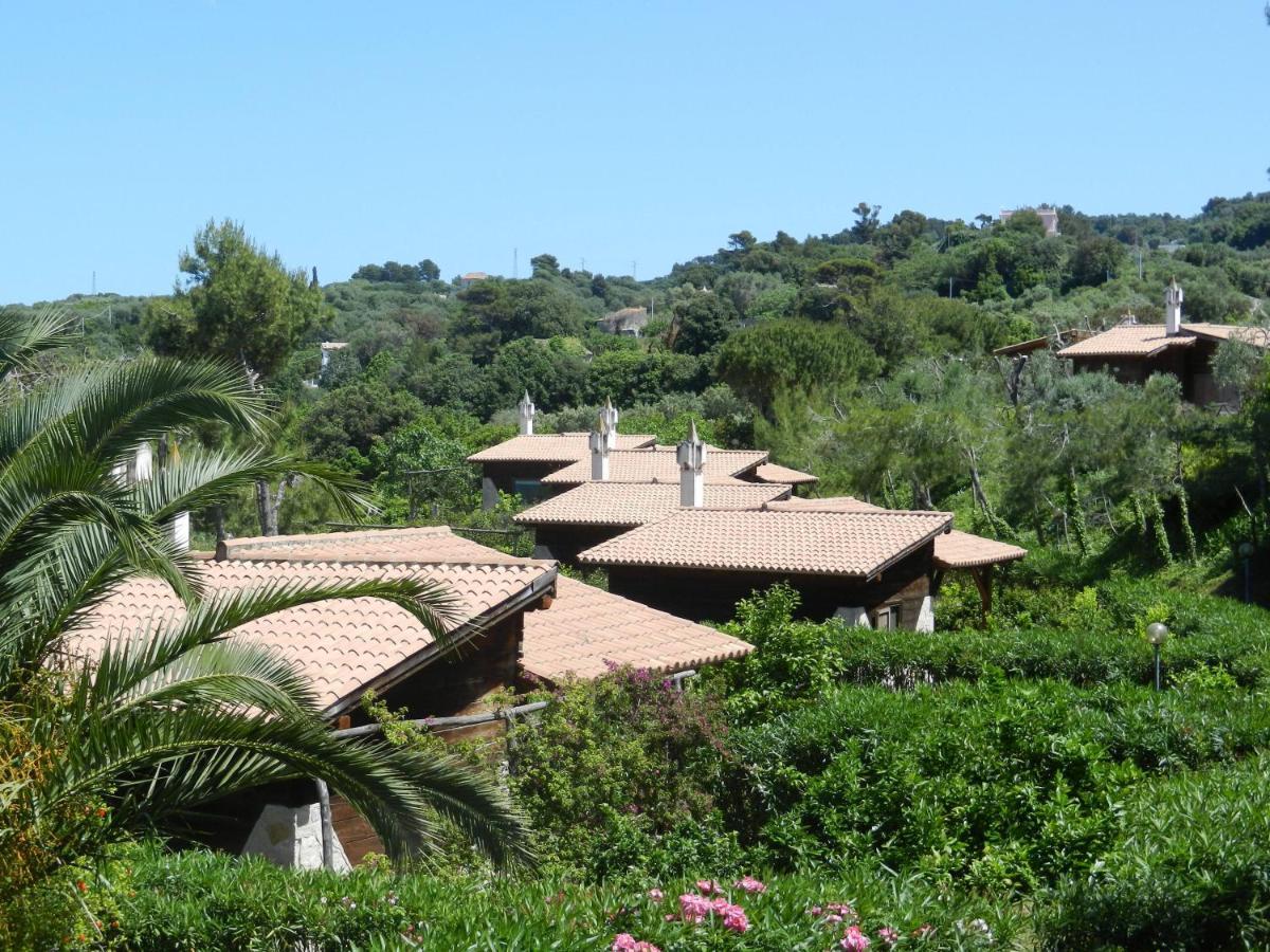 Tenuta Molino Di Mare- Ecoresort Con Villini Rodi Garganico Eksteriør bilde